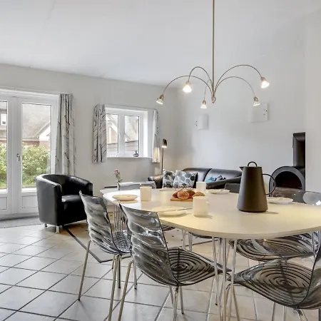 Alpa - 800m From The Sea By Interhome